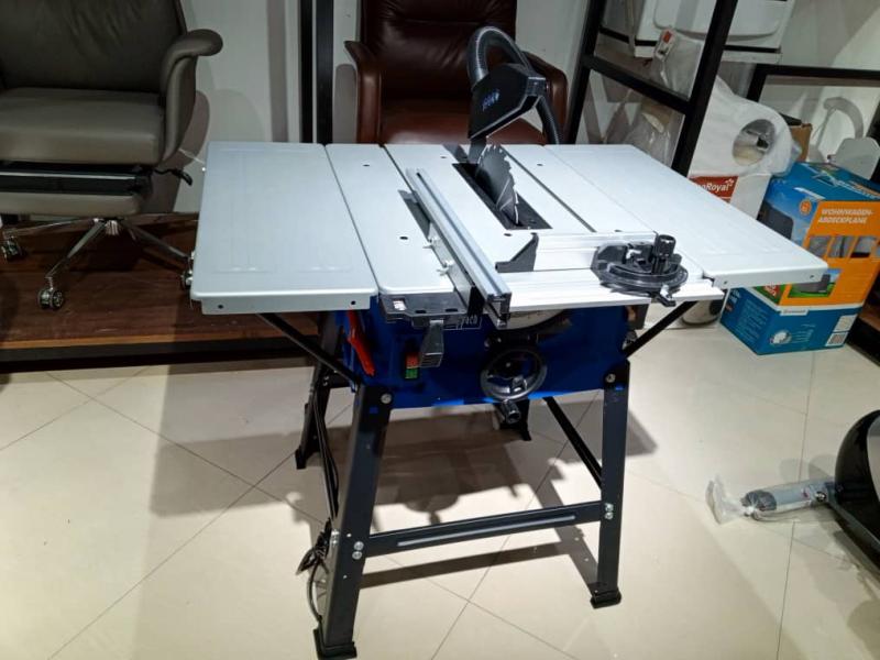 Machine a scie eletrique